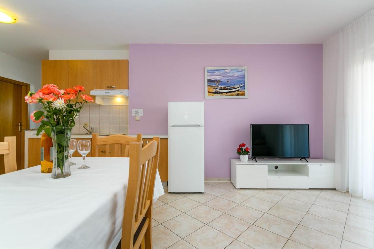 Apartmani Luka Kornić Extérieur photo