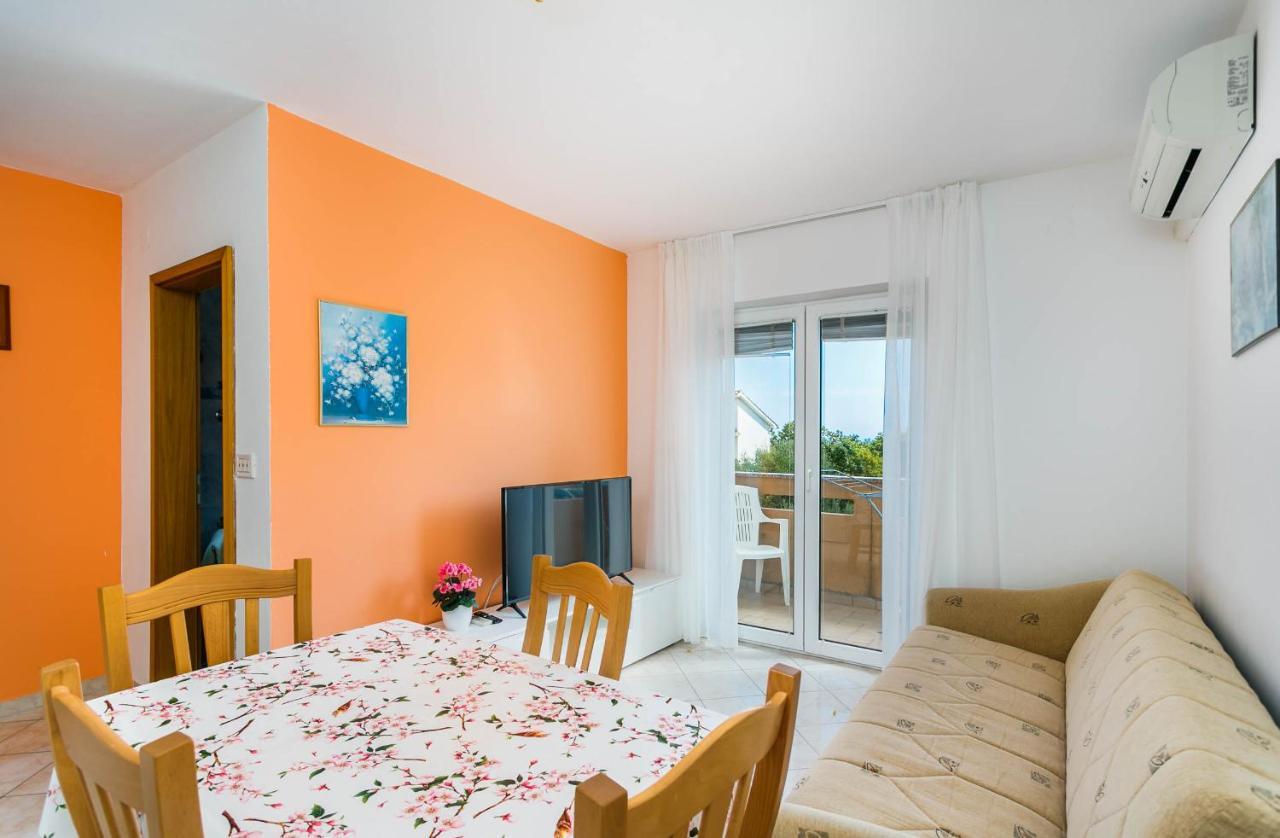 Apartmani Luka Kornić Extérieur photo