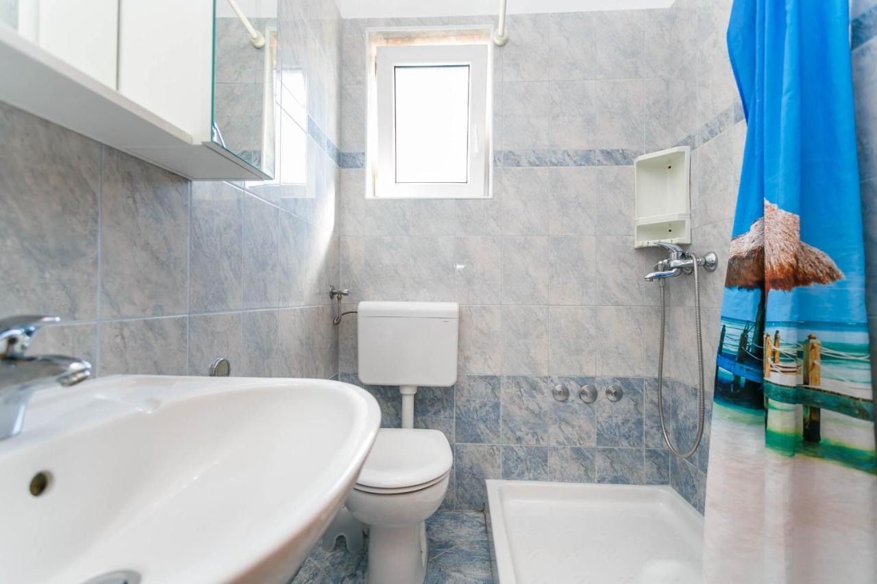 Apartmani Luka Kornić Extérieur photo