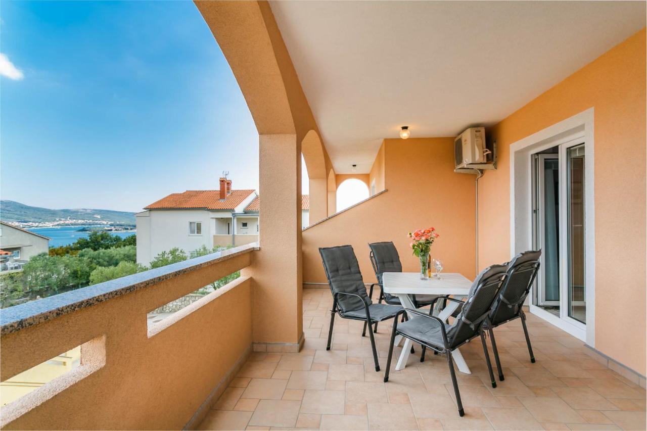 Apartmani Luka Kornić Extérieur photo